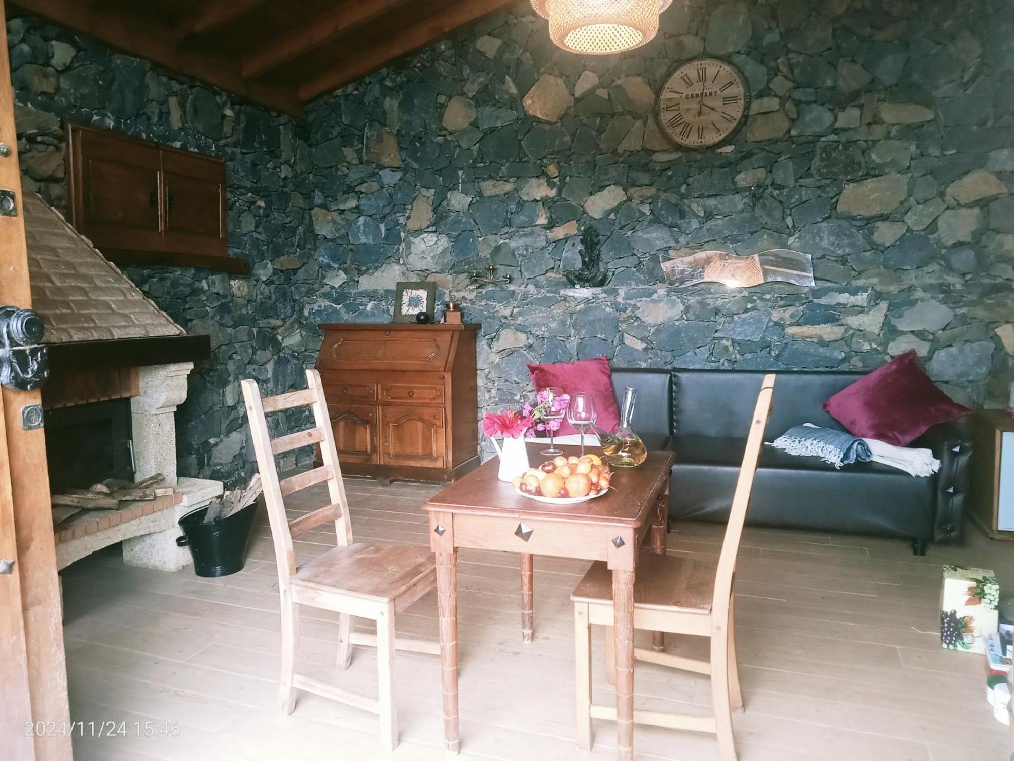 Гостевой дом Finca Rural House Tenerife Relax And Enjoy Санта-Урсула Экстерьер фото