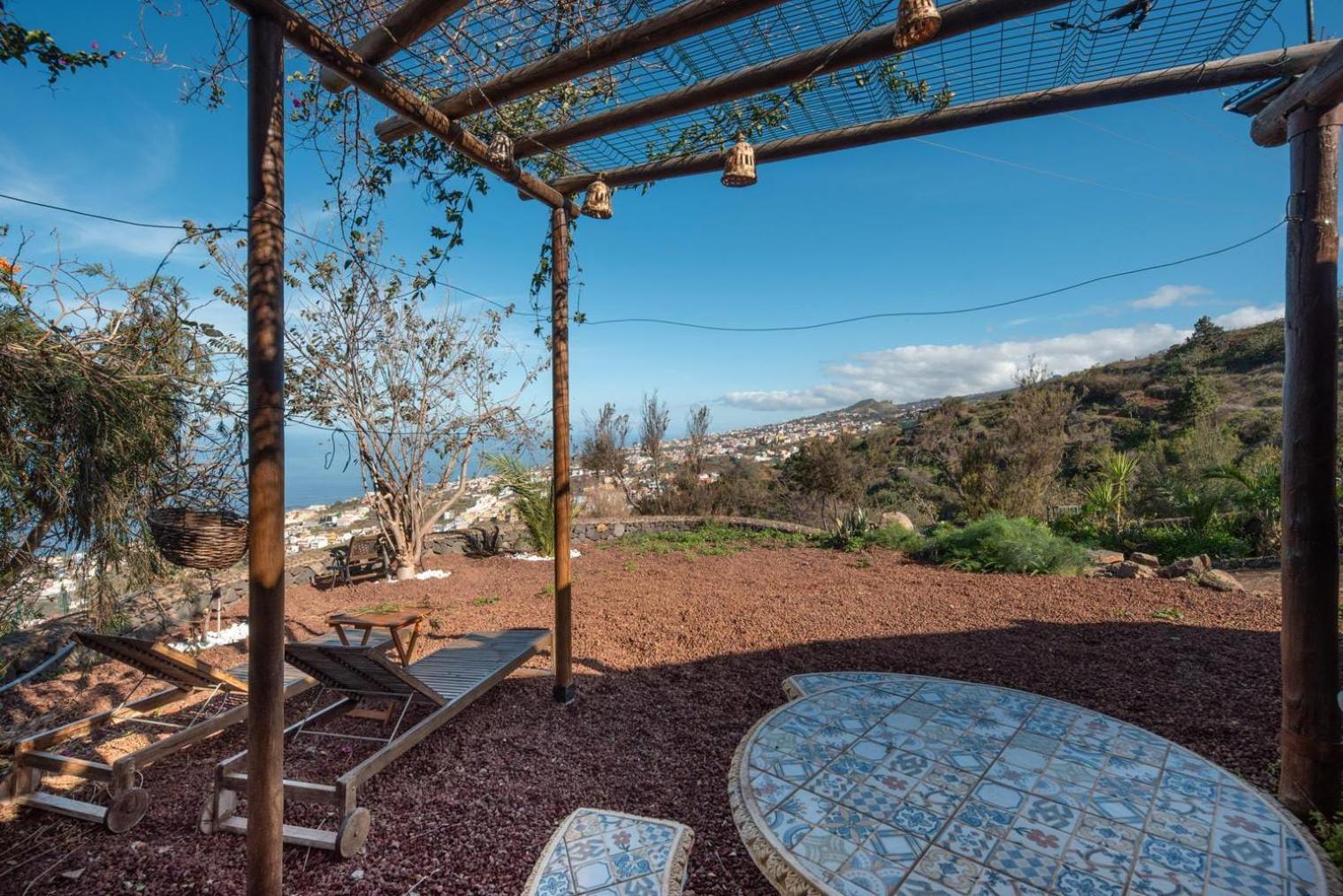 Гостевой дом Finca Rural House Tenerife Relax And Enjoy Санта-Урсула Экстерьер фото